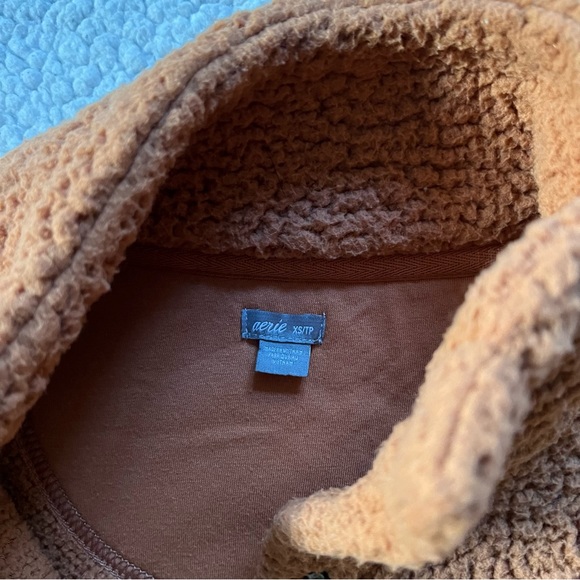 Aerie Teddy Bear Sherpa - Picture 5 of 10